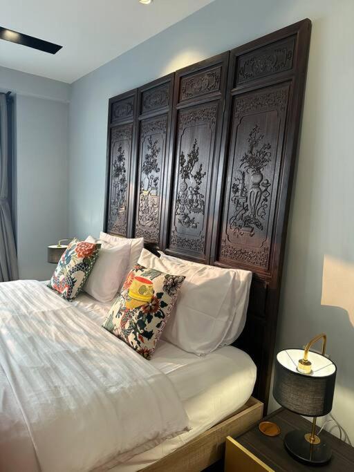 Central Bangkok, 5 Stars River View & Characteristic Decor Екстер'єр фото